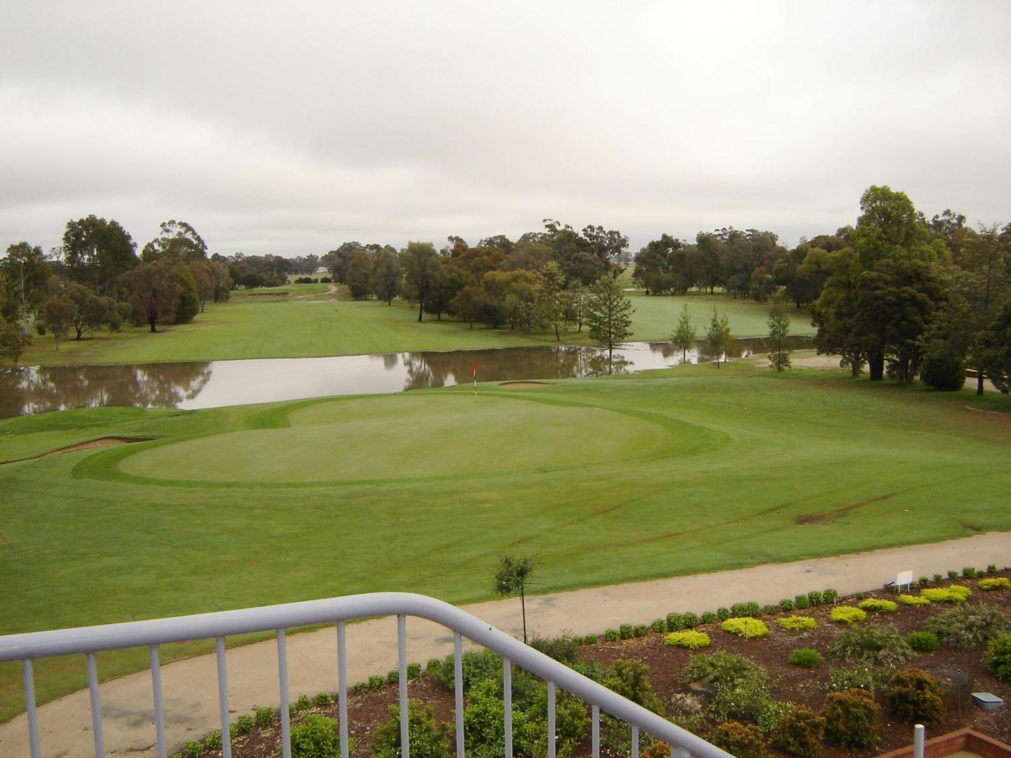 Rich River Golf Club Moama Extérieur photo